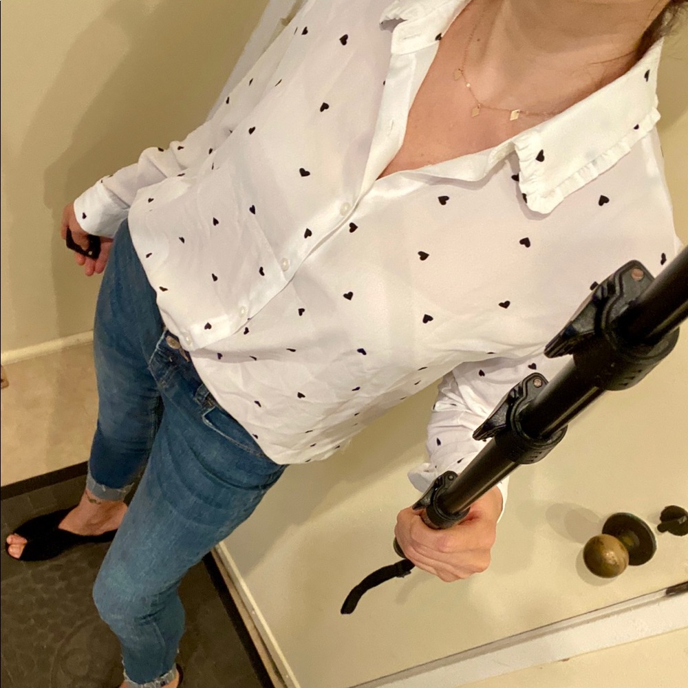 Forever 21  blouse black heart 🖤 Size S